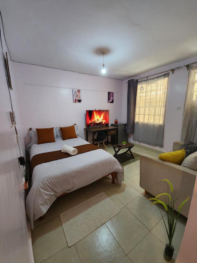 Neon Studio BnB in Juja - Ferienwohnung Juja