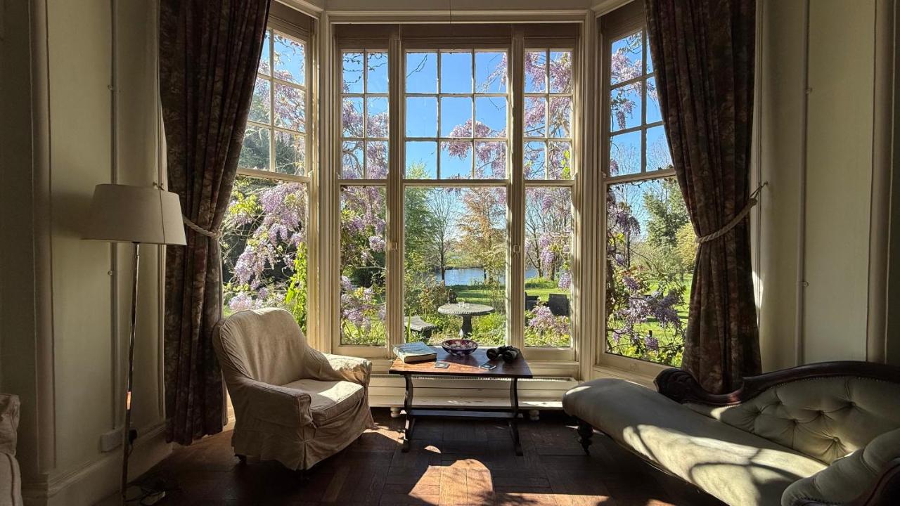 Parteen A Lax, River House & Gardens - B&B Limerick
