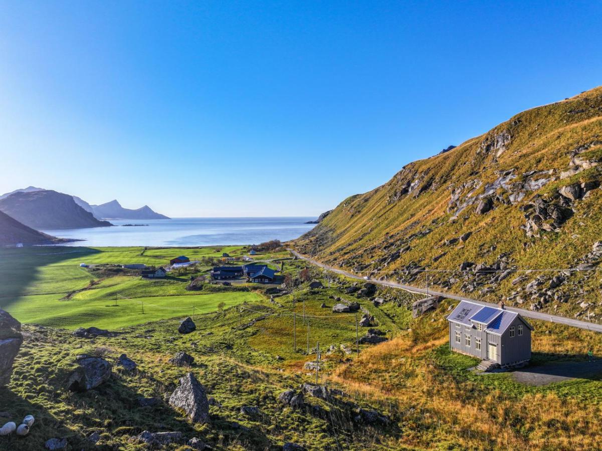 Lofoten Beach House I Amazing View - B&B Leknes