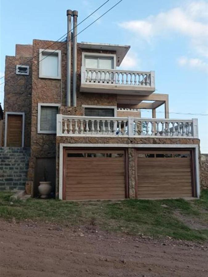 Casa con vista al lago - Bed and Breakfast Embalse
