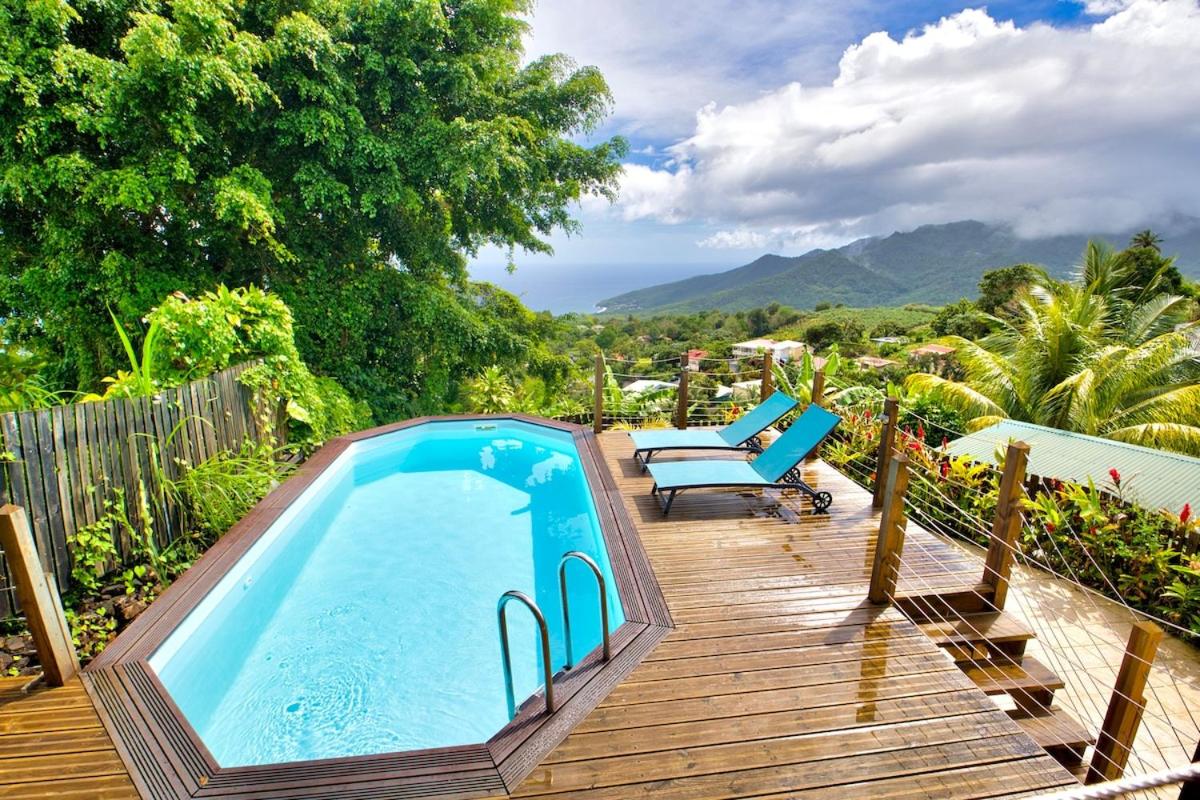 Villa Kazamango - Piscine & vue mer exceptionnelle - Bed and Breakfast Trois-Rivières