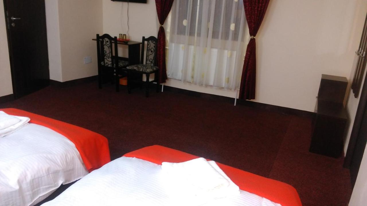 Economy Twin Room