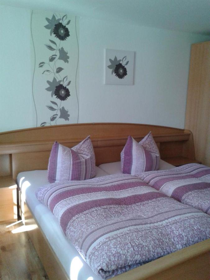 Apartment mit Balkon