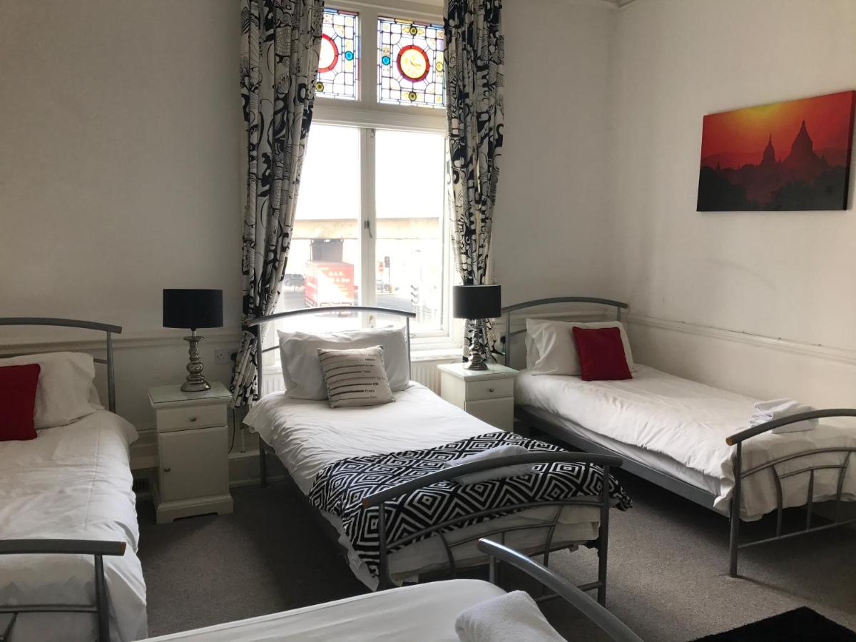 Chambre Familiale avec Salle de Bains Commune (4 Adultes)