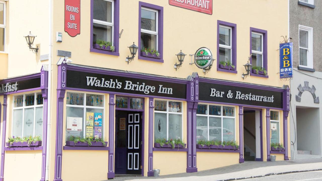 B&B Newport - Walsh's Bridge Inn - Bed and Breakfast Newport