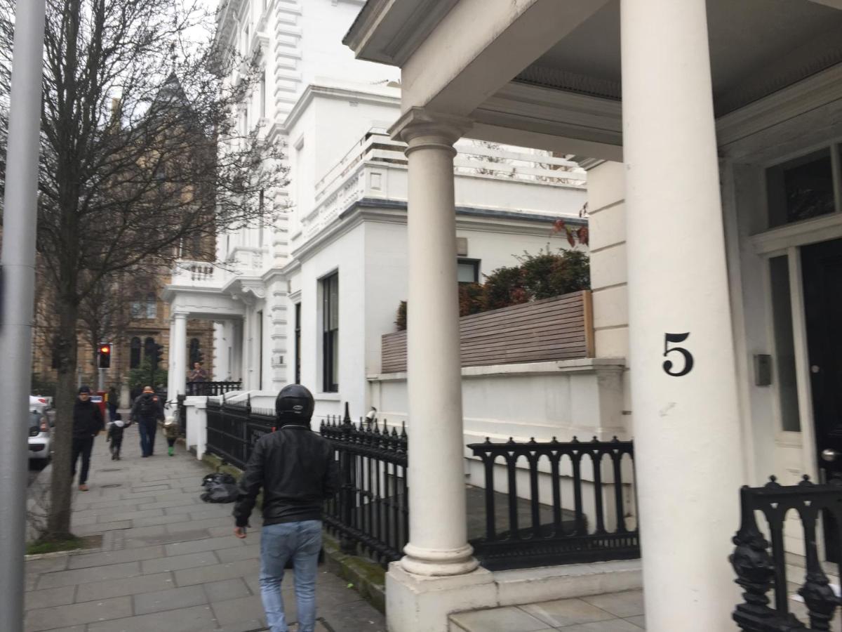 South Kensington Apartment x4, London - B&B