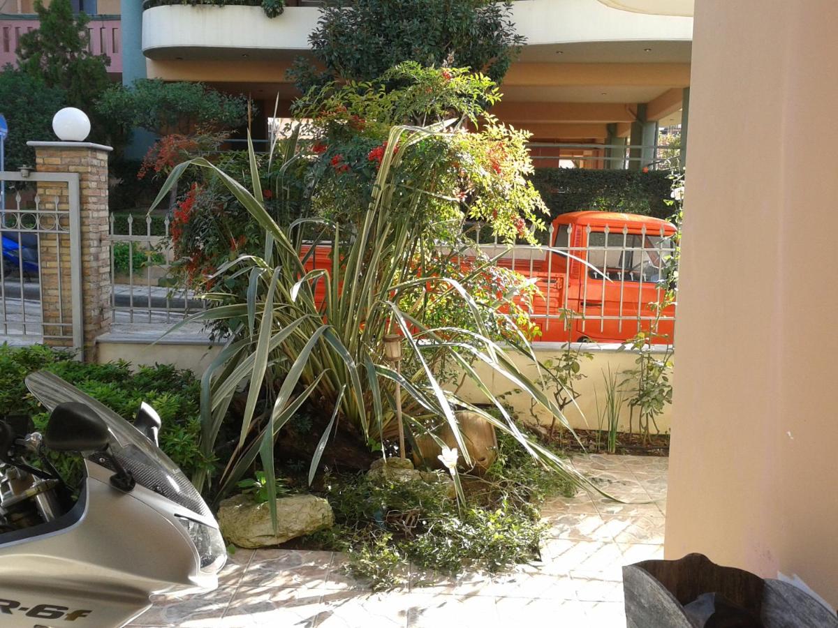 Patra - Cute studio near center - B&B