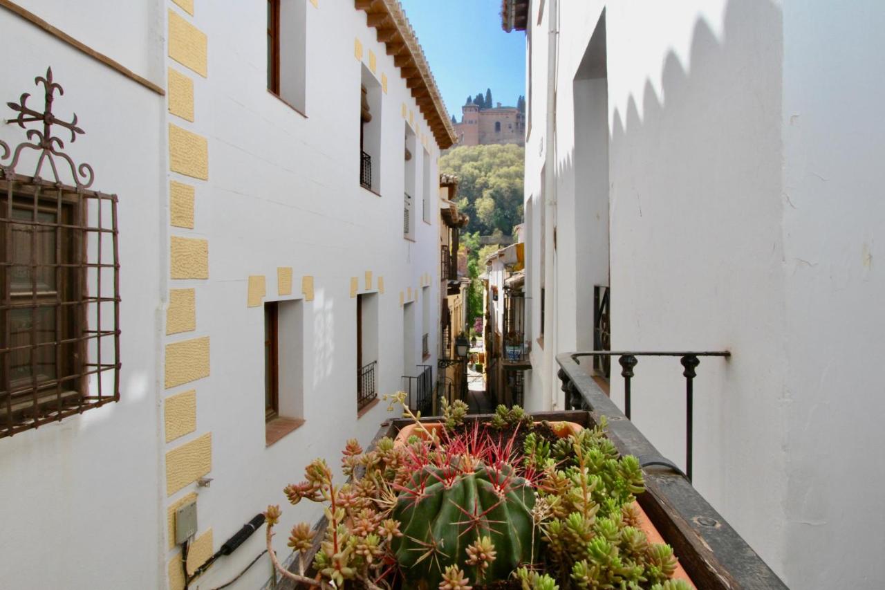 Apartamentos Inside Paseo de los Tristes - B&B