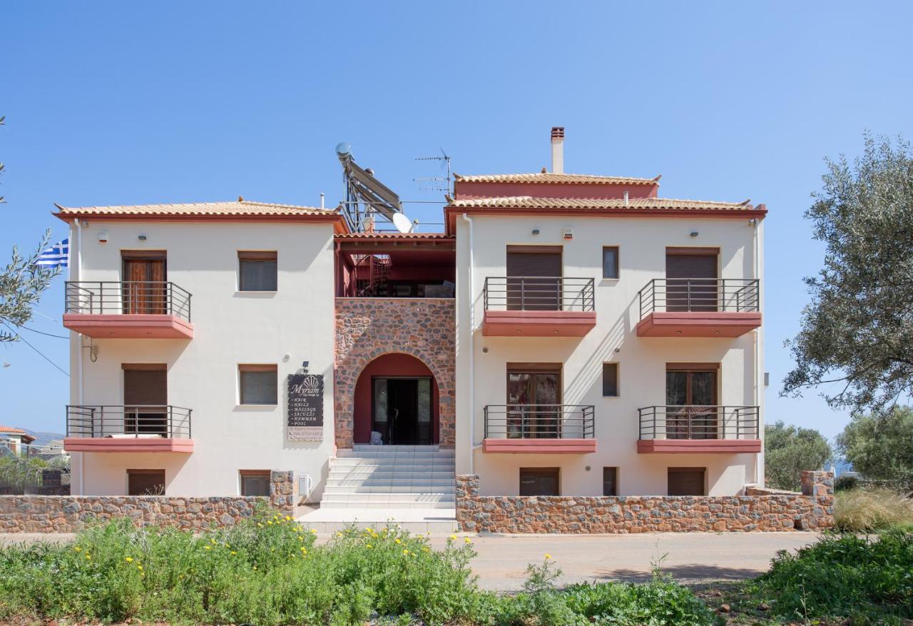 Myriam Spa & Luxury Suites - Bed and Breakfast