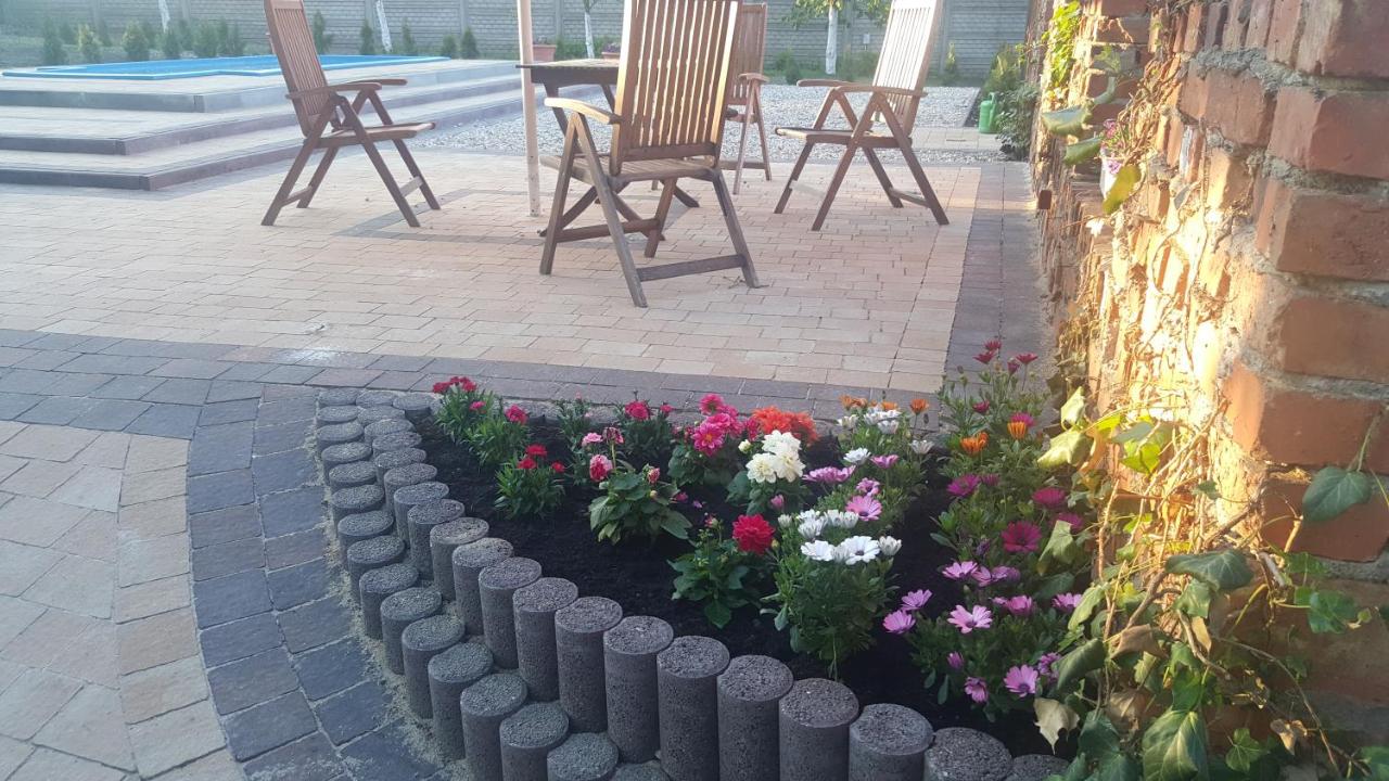 Cudowny Zakątek z Ogrodem i Basenem - B&B Bukwica