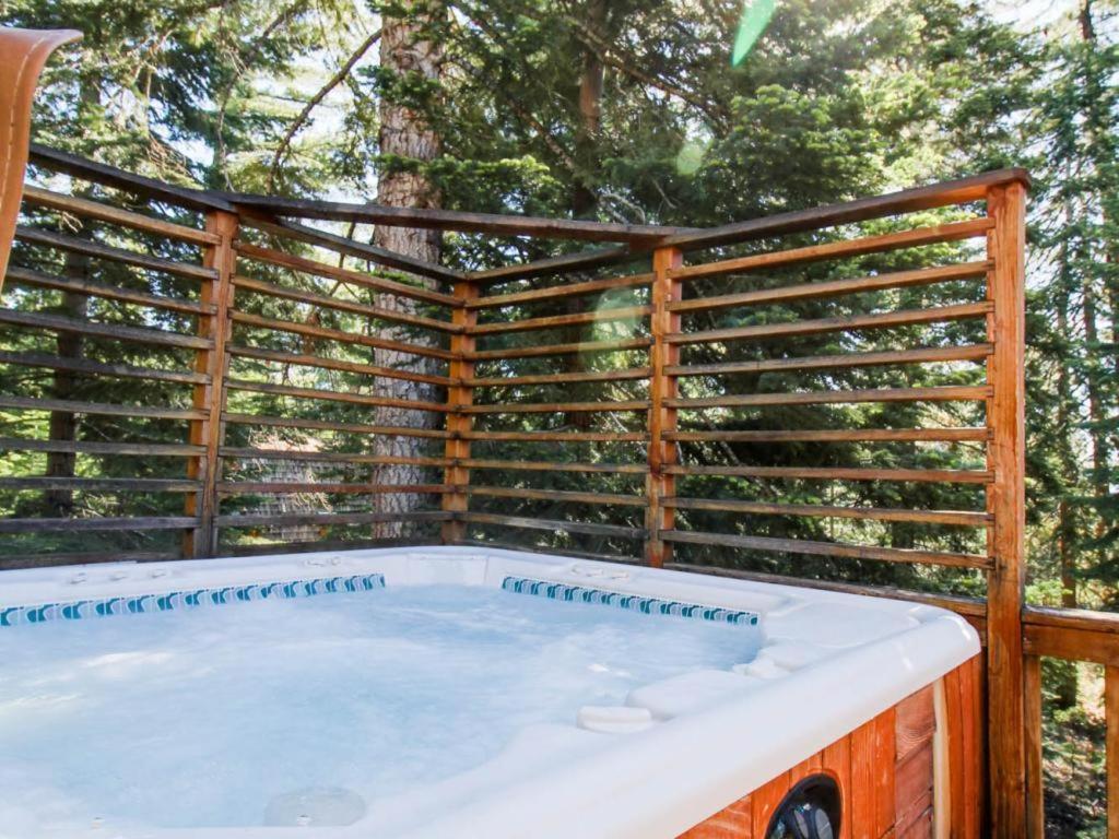 Fawn Lodge - B&B