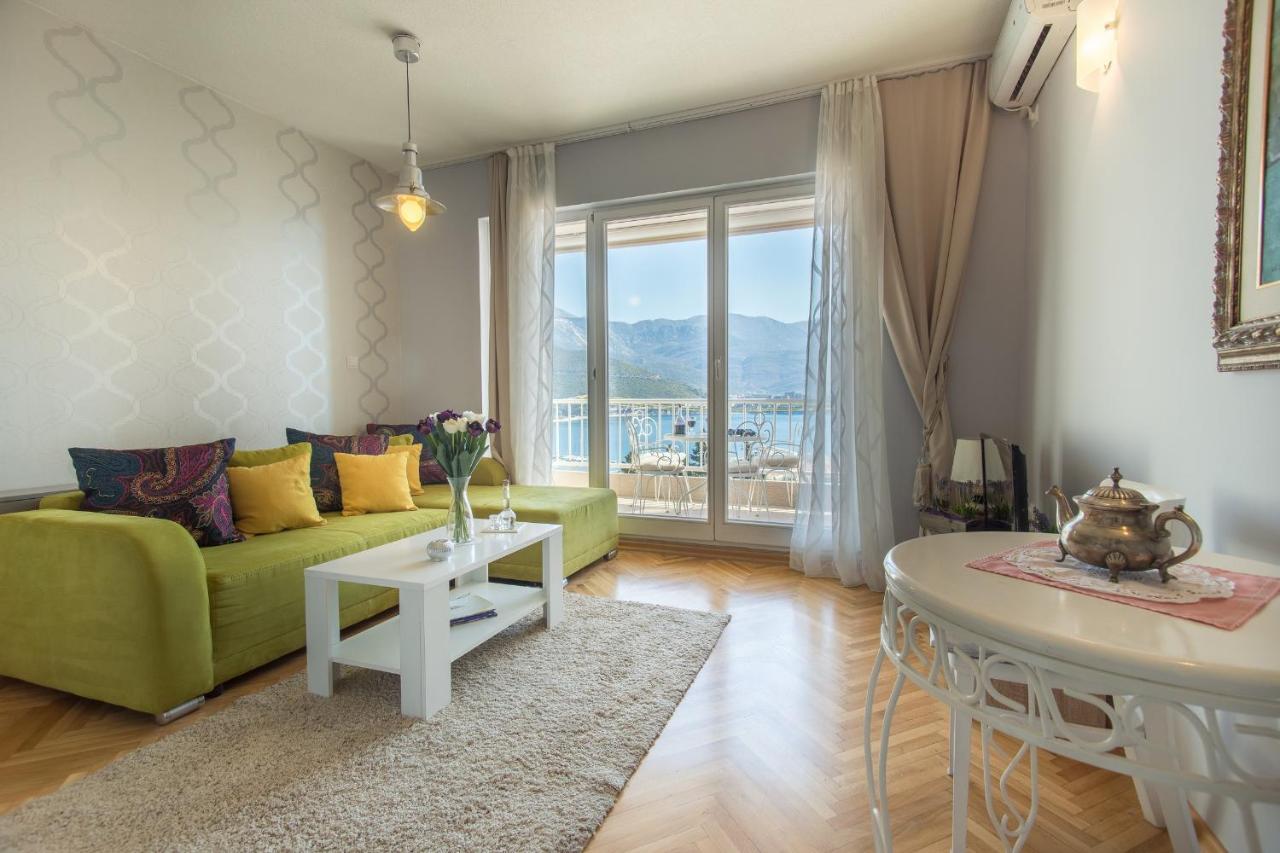 Appartamento Familiare con 1 Camera da Letto e Vista Mare