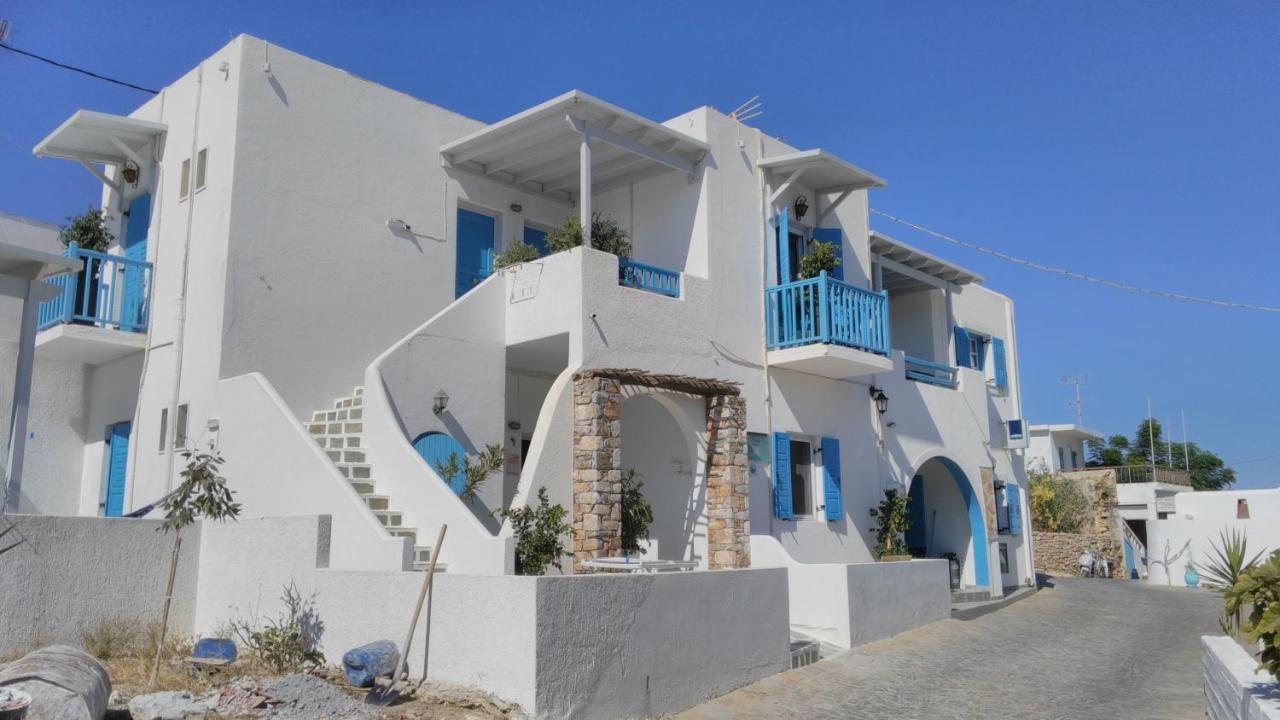 Angelos Rooms - B&B Iráklia