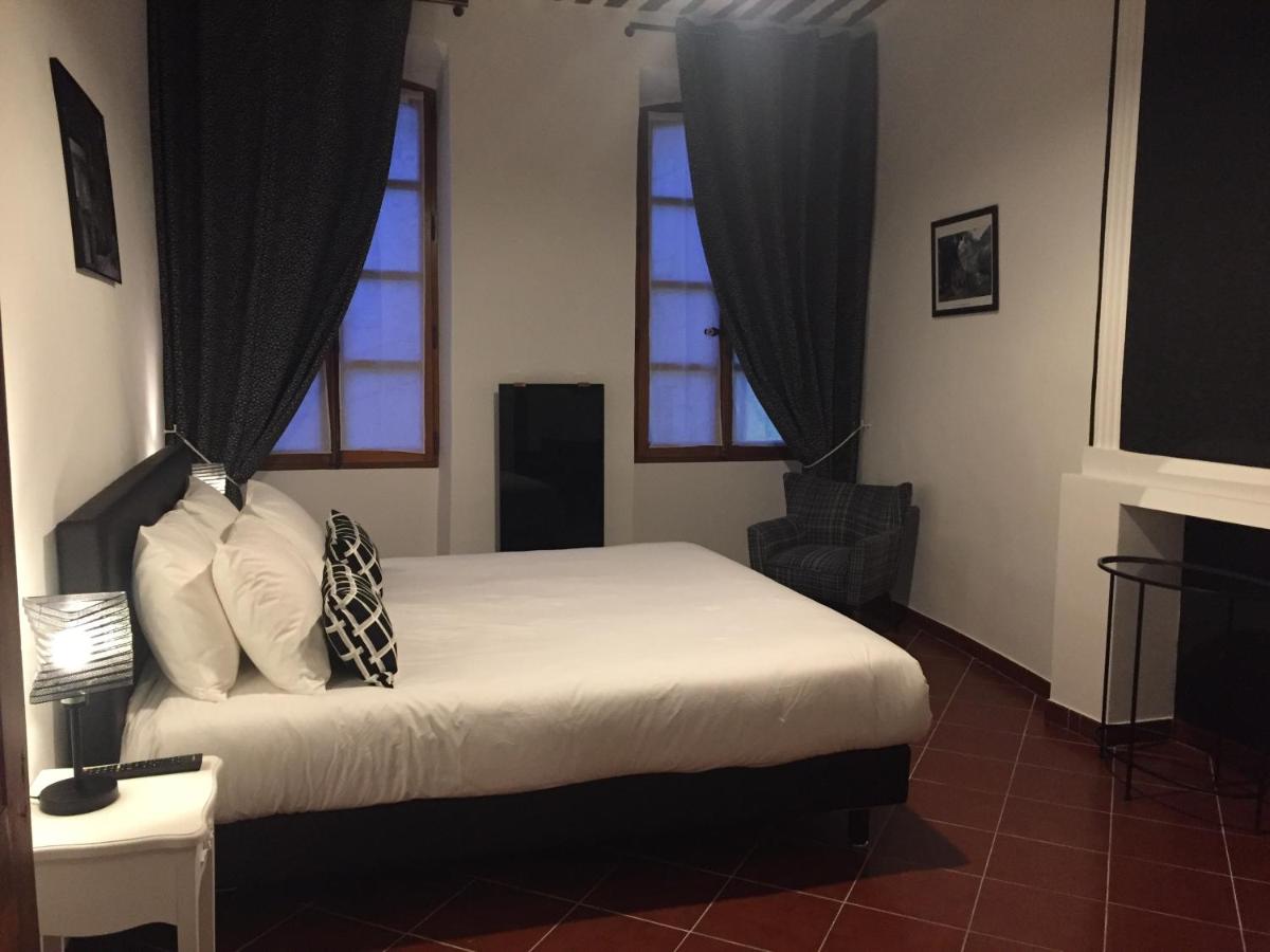 Double Room - First Floor