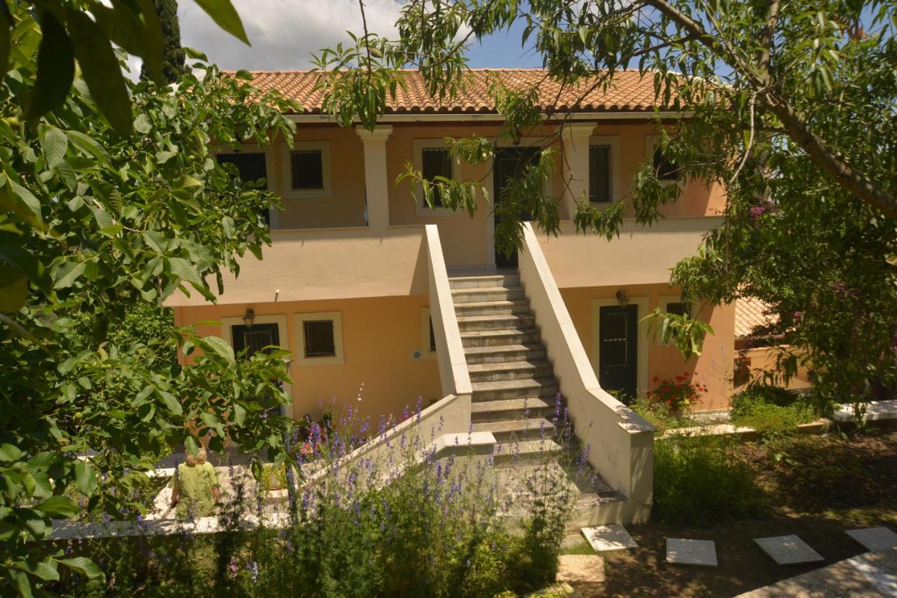Georgia Apartments & Studios Corfu - B&B Glyfáda