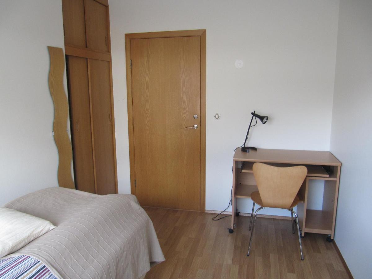 Chambre Double ou Lits Jumeaux avec Salle de Bains Commune