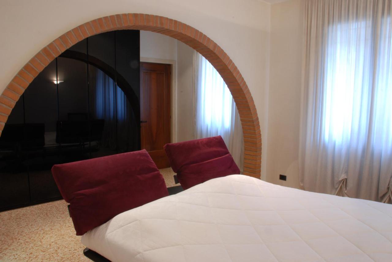 B&B Padua - Locazione Turistica Gioia - Bed and Breakfast Padua