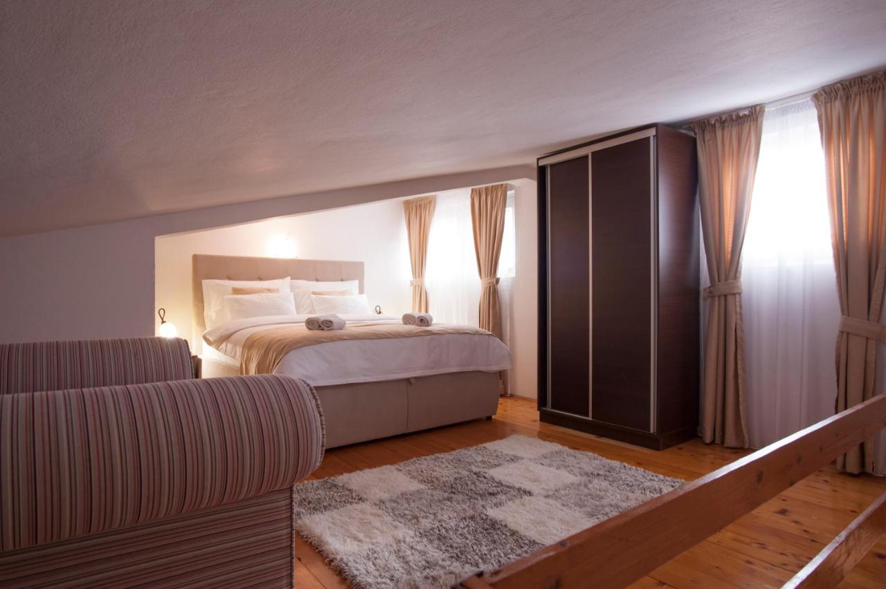 Appartamento su 2 Livelli con 1 Camera da Letto, Terrazza e Vista Mare