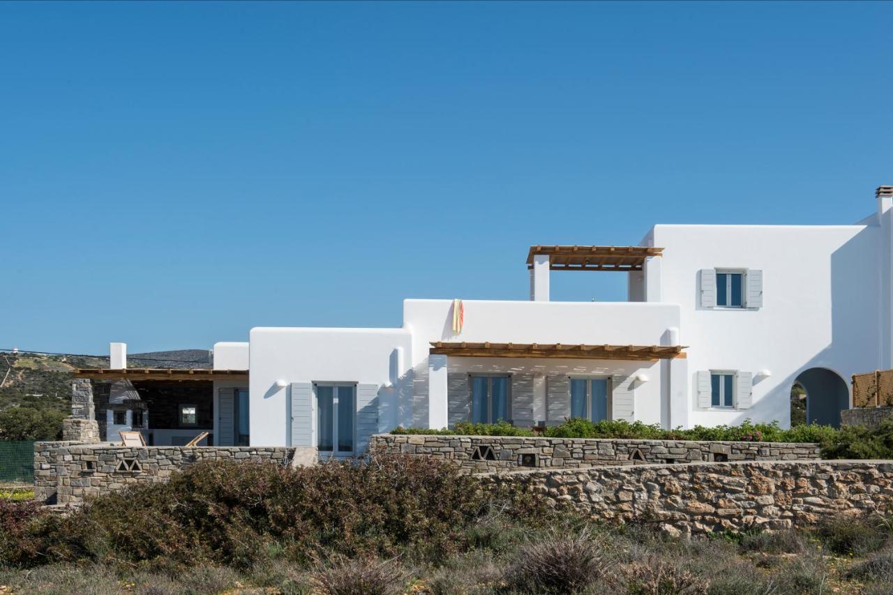 Villa Theros - Bed and Breakfast