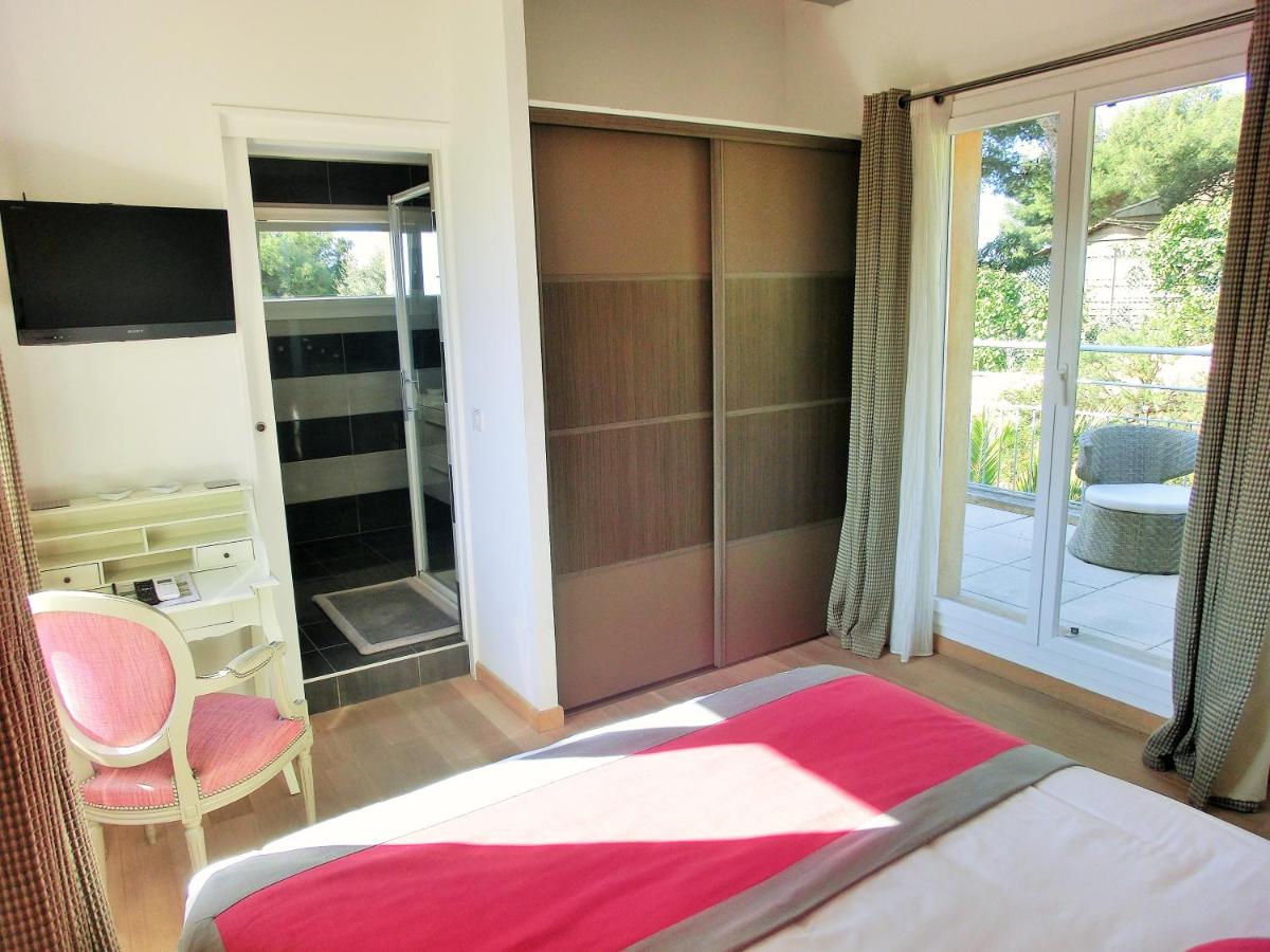 Superior Double Room with Terrace and Sea view