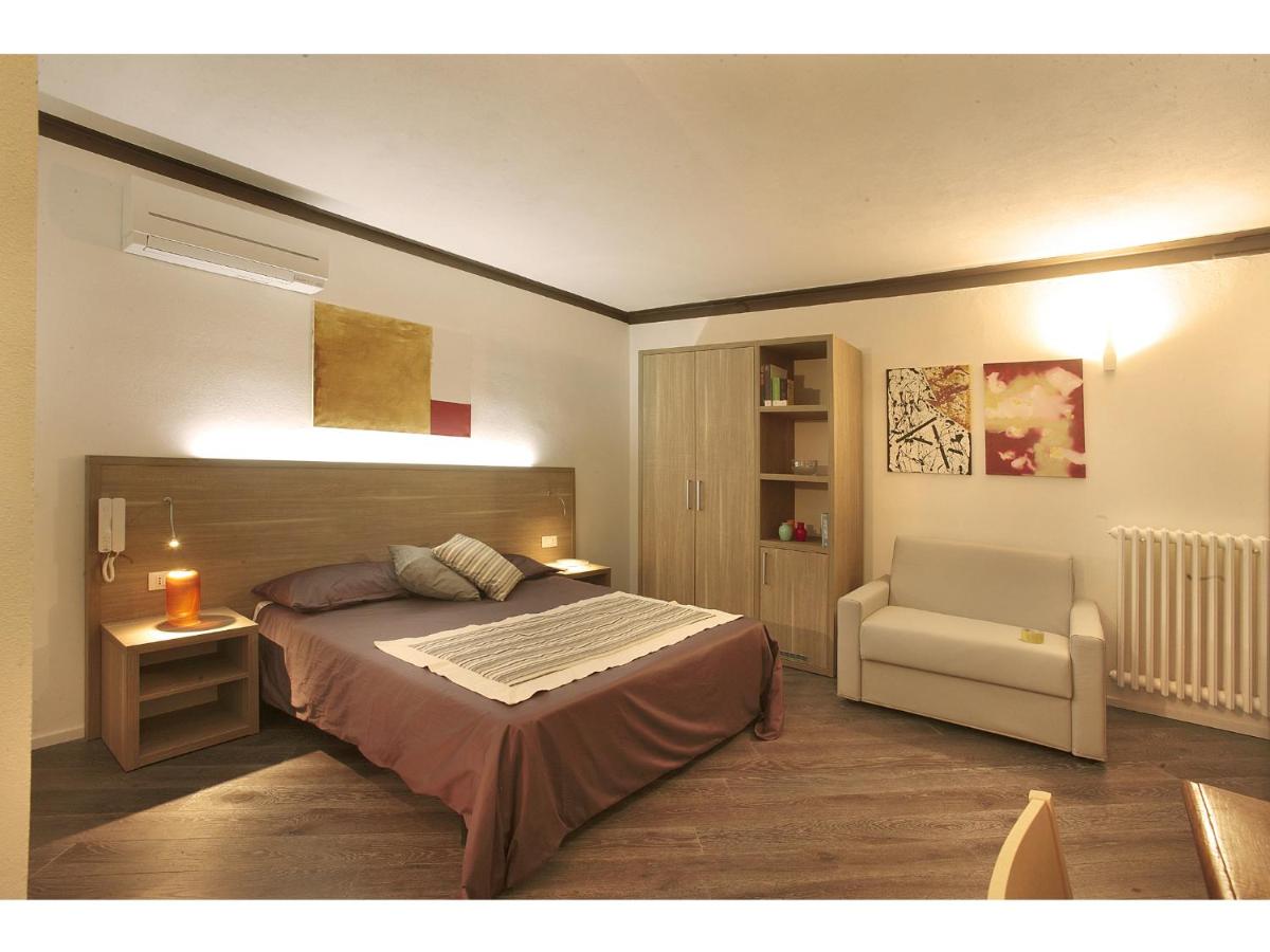 Camera Superior Matrimoniale/Doppia con Letti Singoli 