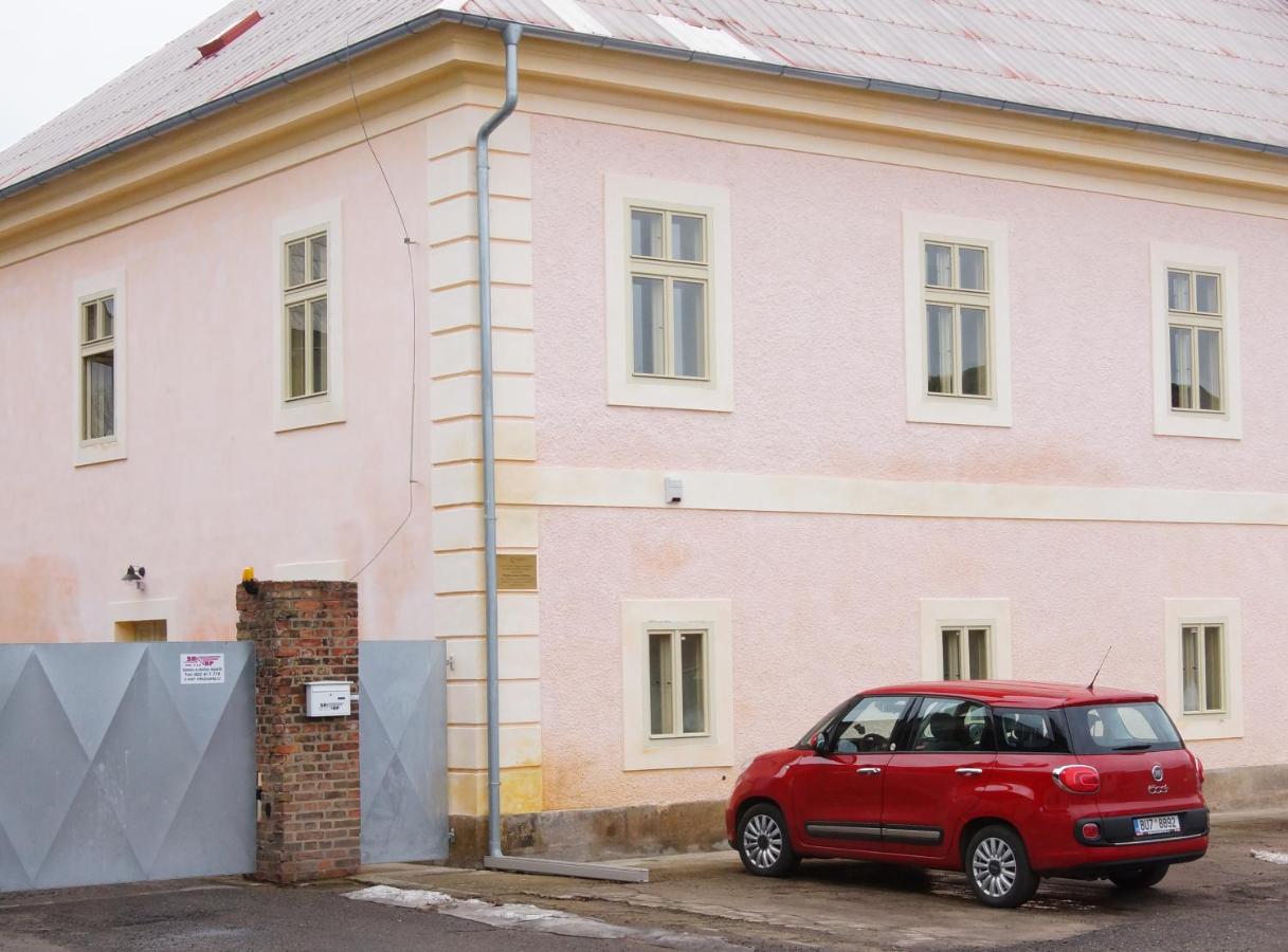 Apartmány u komína - B&B
