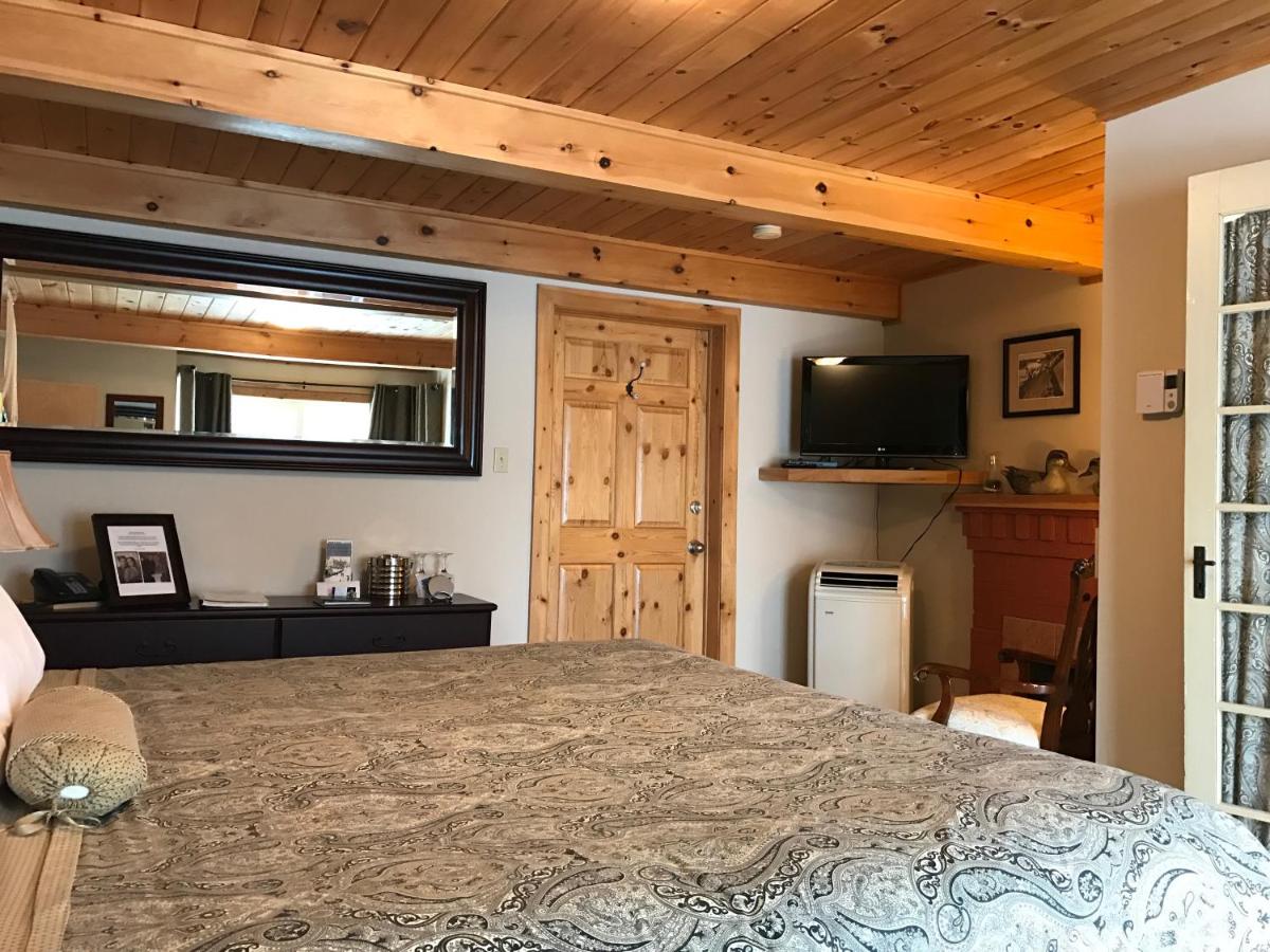 Suite Junior con vistas a la piscina