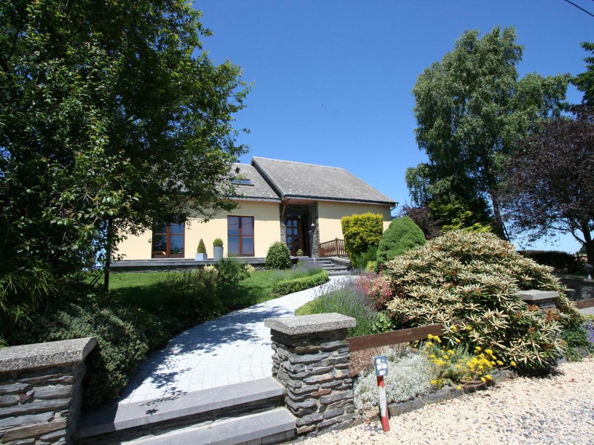 B&B Bastenaken - Peaceful Cottage in Ardennes with Private Terrace - Bed and Breakfast Bastenaken