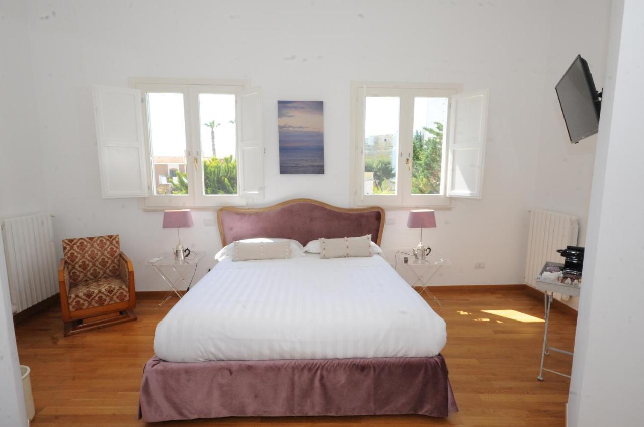 Kamer met Queensize Bed en Uitzicht op de Tuin