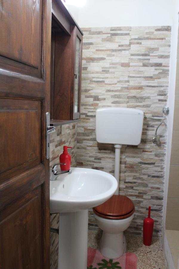 Twin Room with Private Bathroom