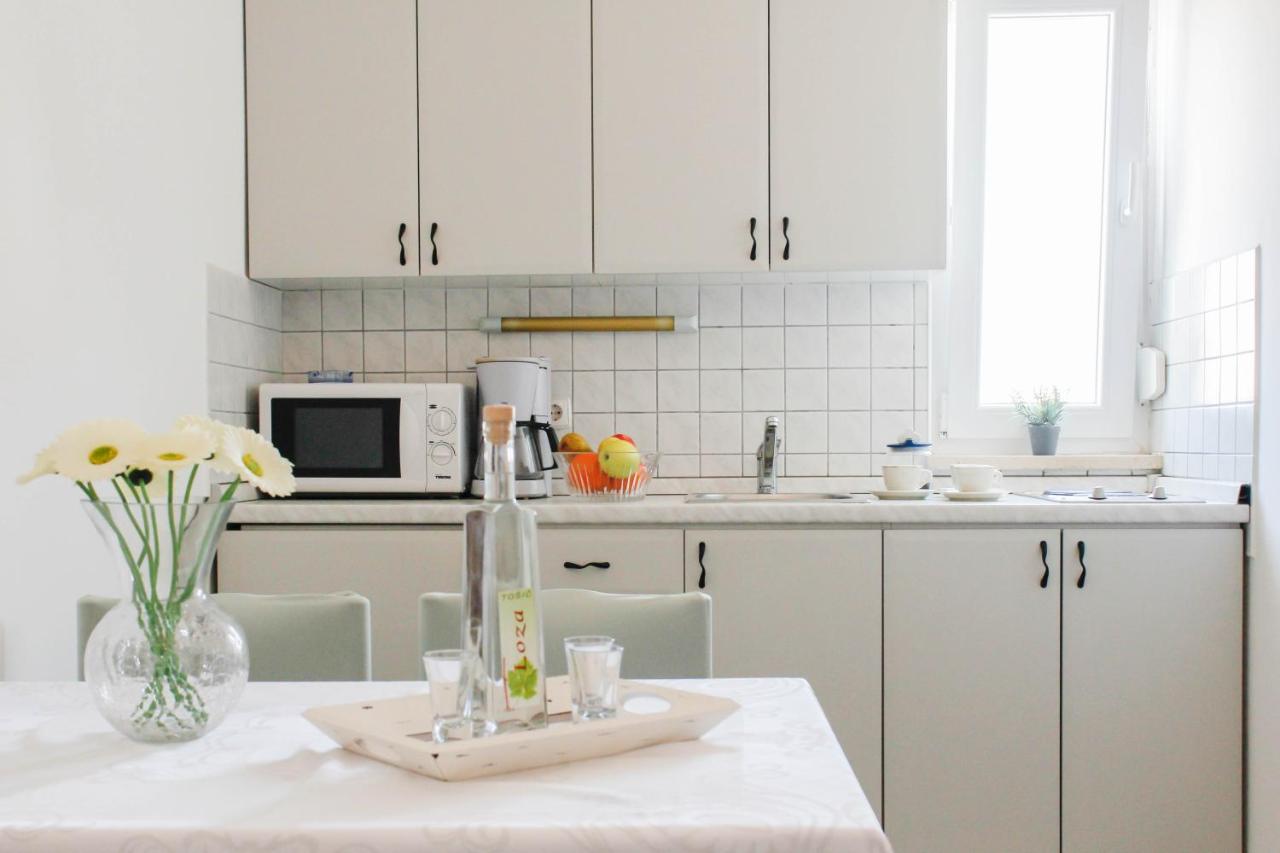 Apartment mit Balkon