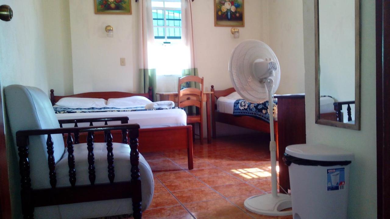 B&B San Ignacio - Don Santiago Guesthouse Downtown - Bed and Breakfast San Ignacio