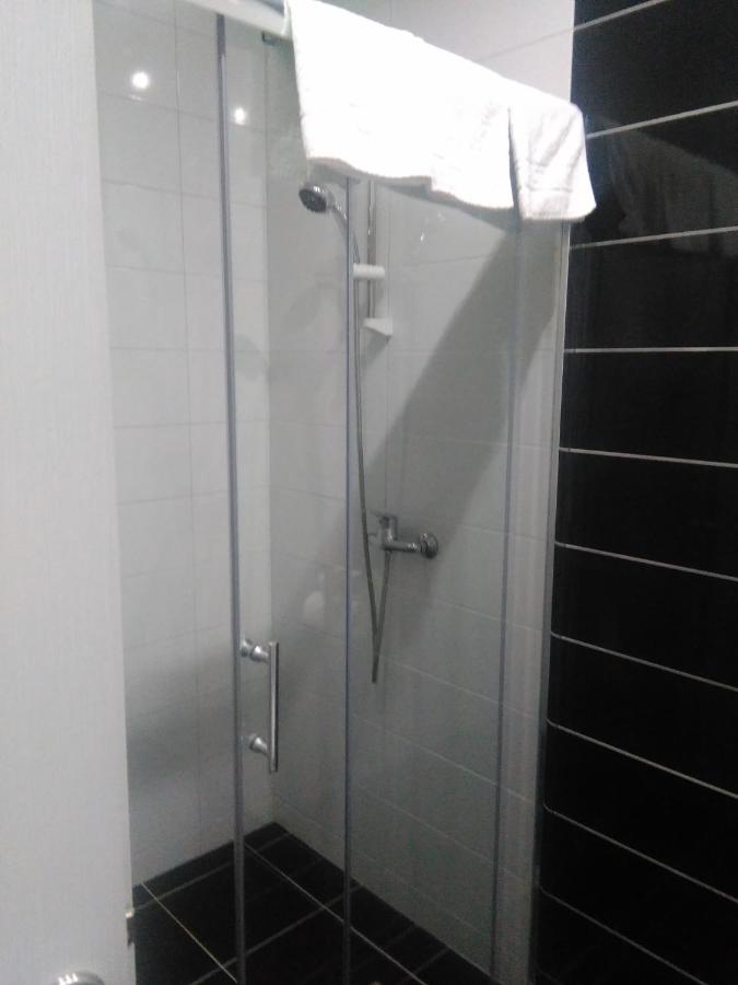 Camera Tripla