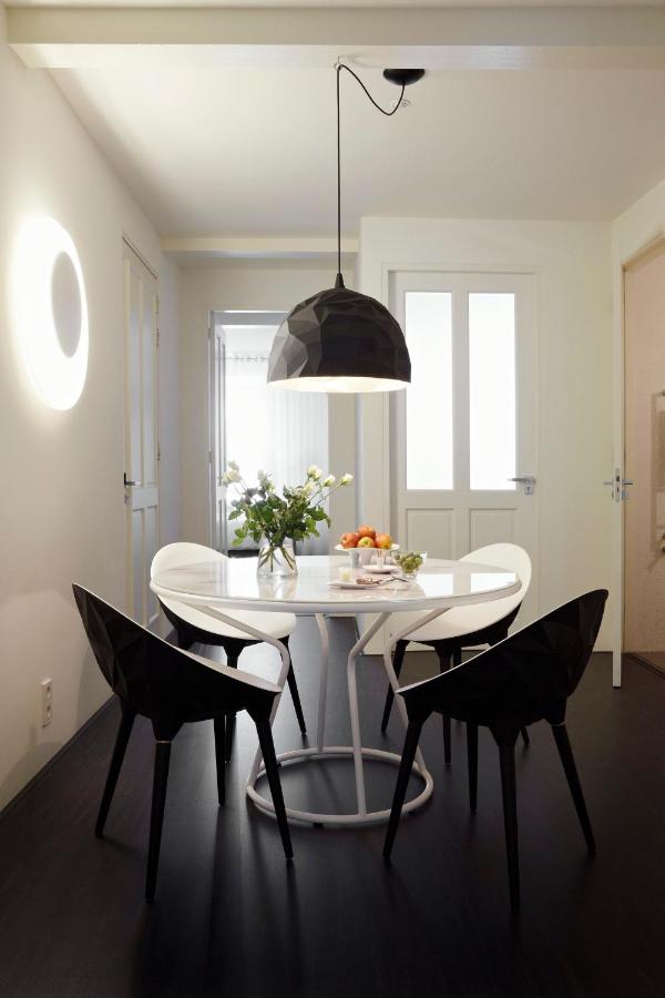 Kleines Zweibettzimmer