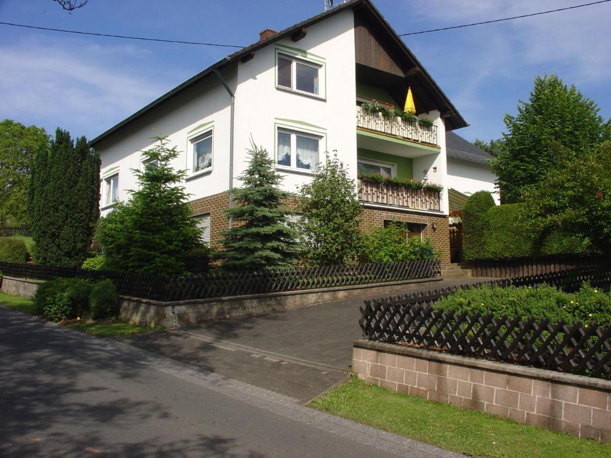 B&B Kyllburg - Cosy Apartment in Wilsecker near the Forest - Bed and Breakfast Kyllburg