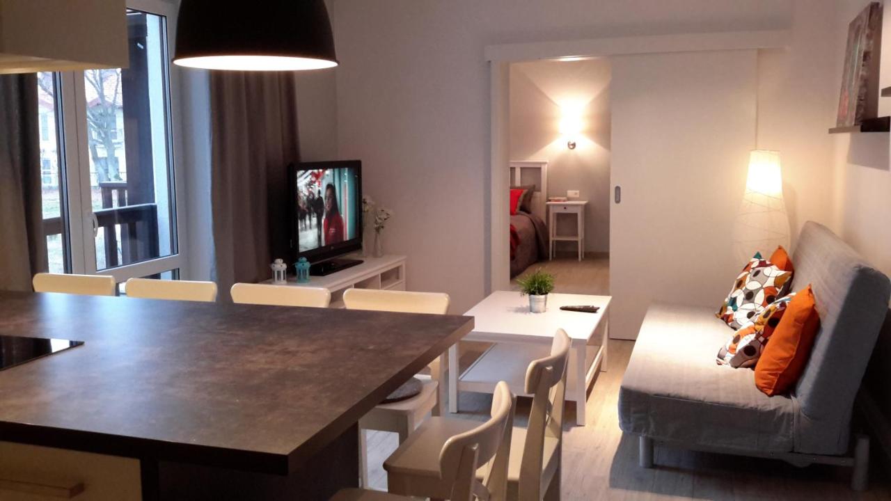 Apartment mit Balkon