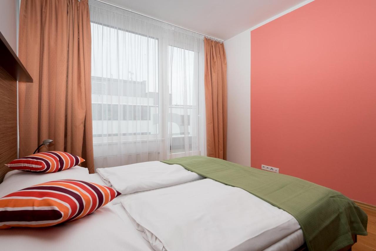 One-Bedroom Apartment (2 Adults)