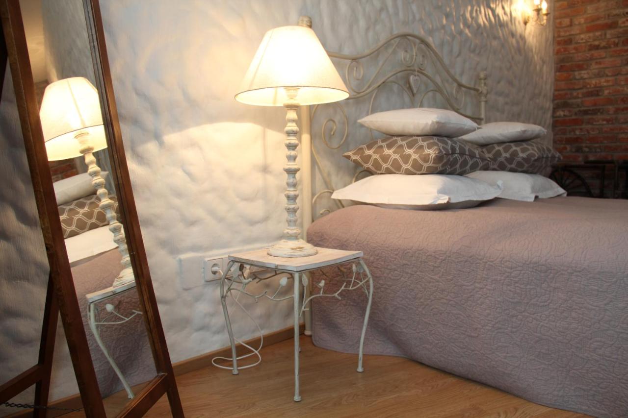 Positively Inspiring for 2, Free parking, if available - B&B