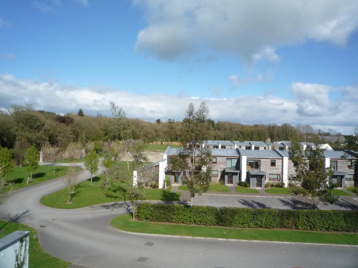 Castlemartyr Holiday Lodges 3 Bed by Trident Holiday Homes - B&B