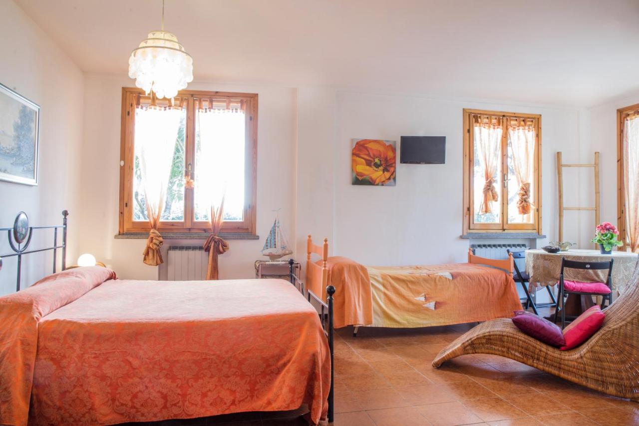 Quadruple Room with Private Bathroom