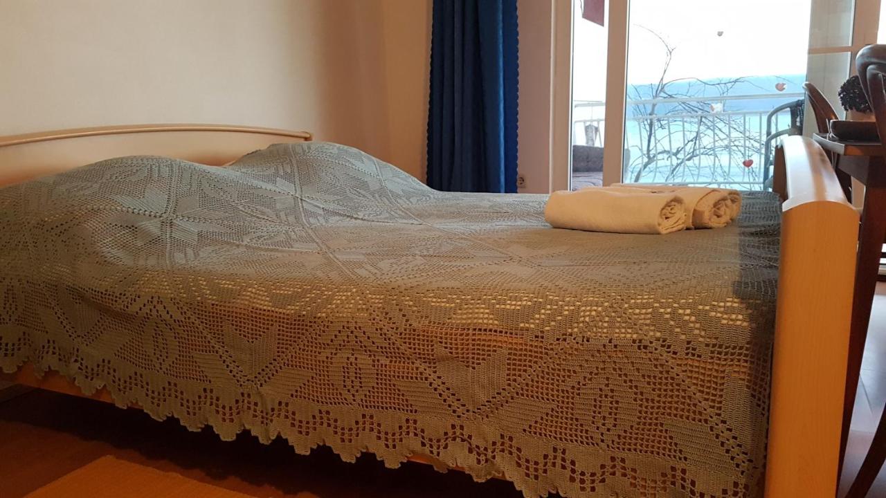 Studio Apartment with Sea View