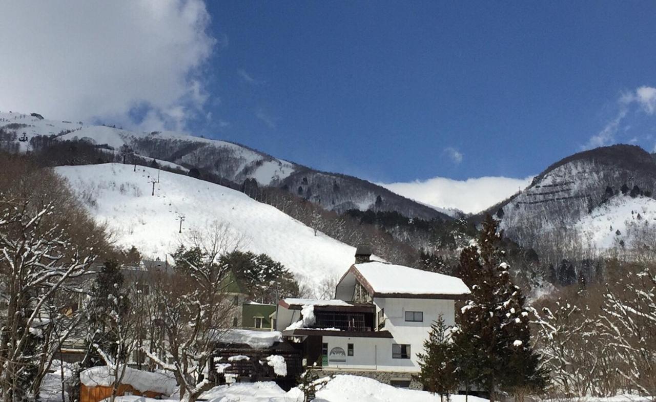 B&B Hakuba - Hakuba Landmark Happo Lodge - Bed and Breakfast Hakuba