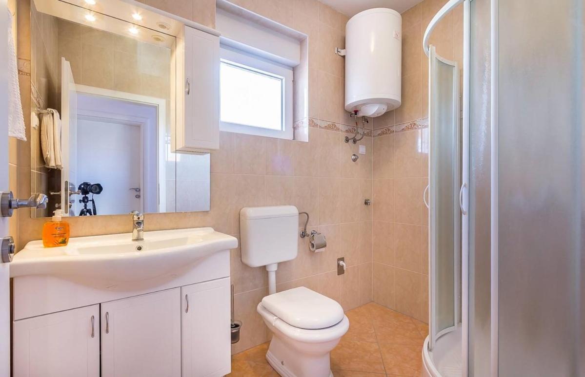 Apartment mit Balkon