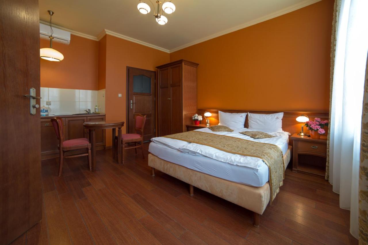 Double Room with Old Town View