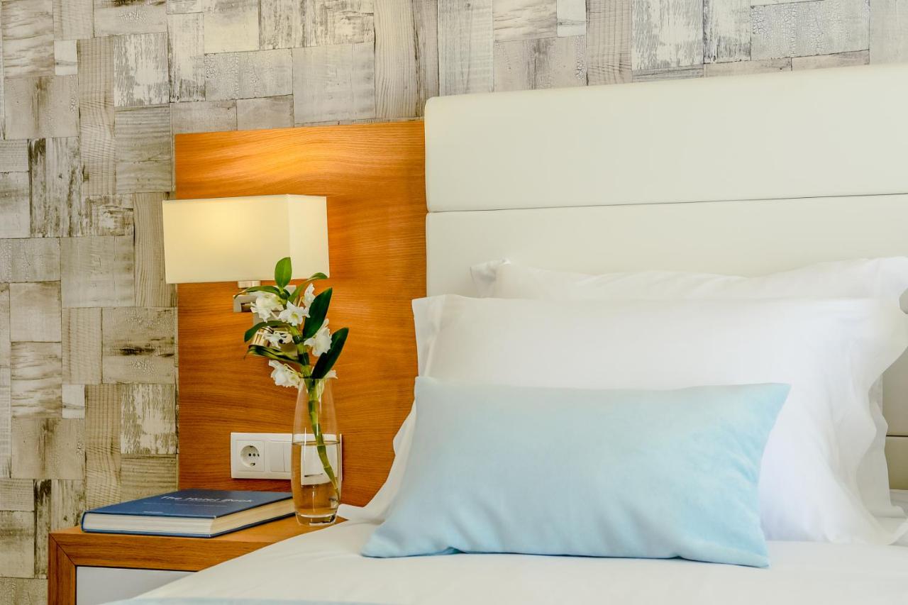 Large Double or Twin Room with Balcony and Pool View
