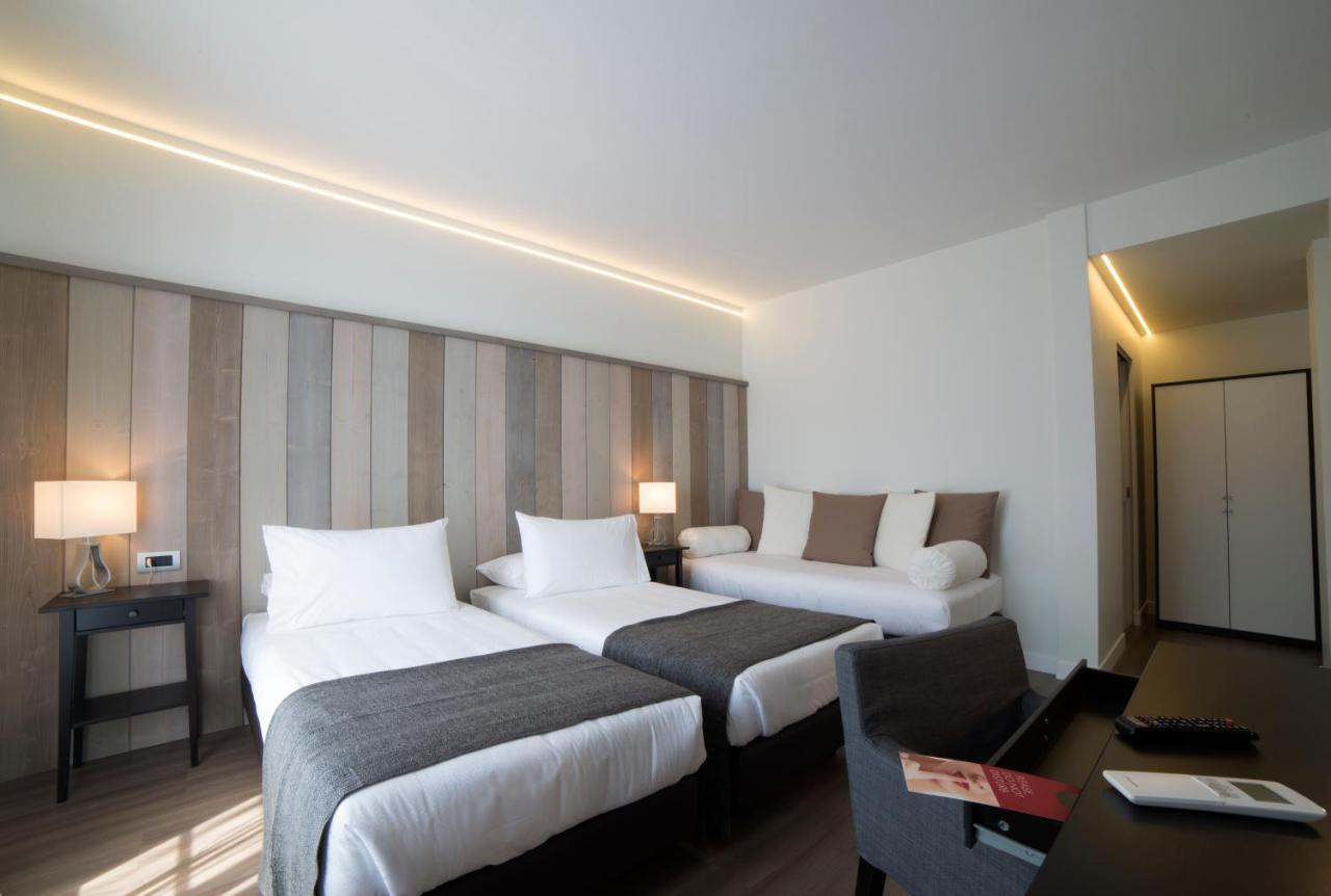 Triple Room with Pool View