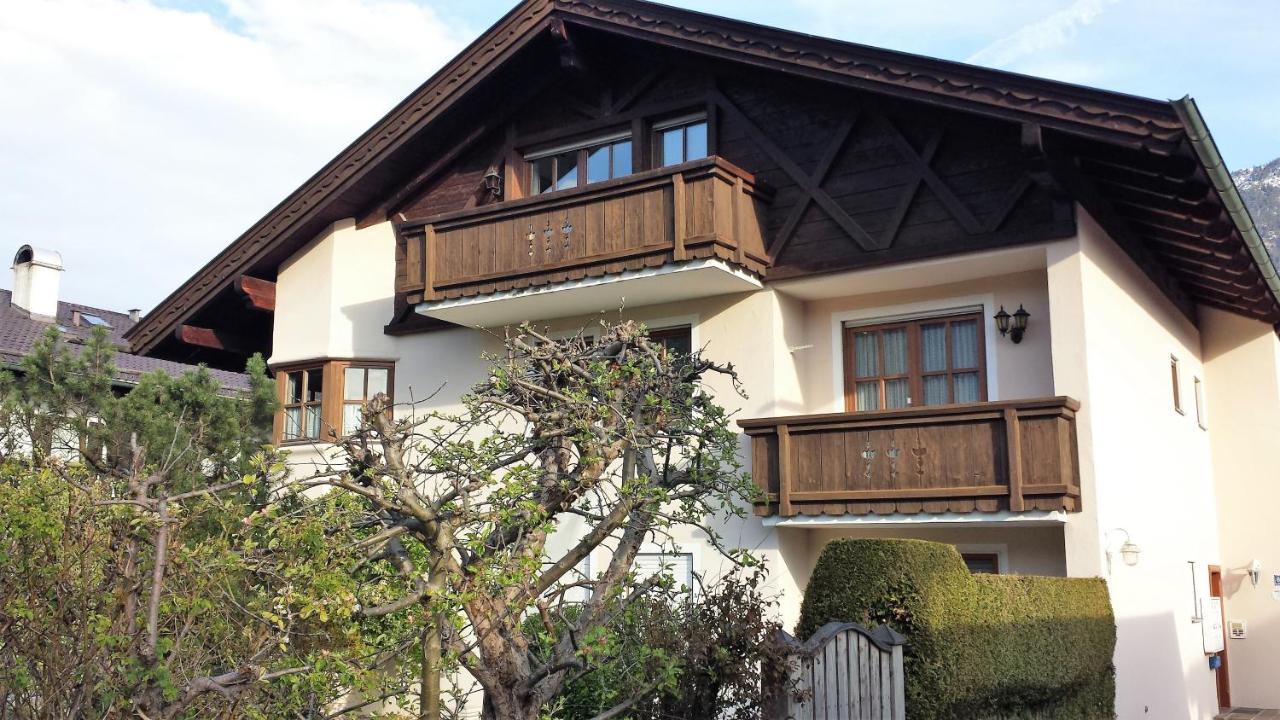 B&B Garmisch-Partenkirchen - Apartment Jenny - Bed and Breakfast Garmisch-Partenkirchen