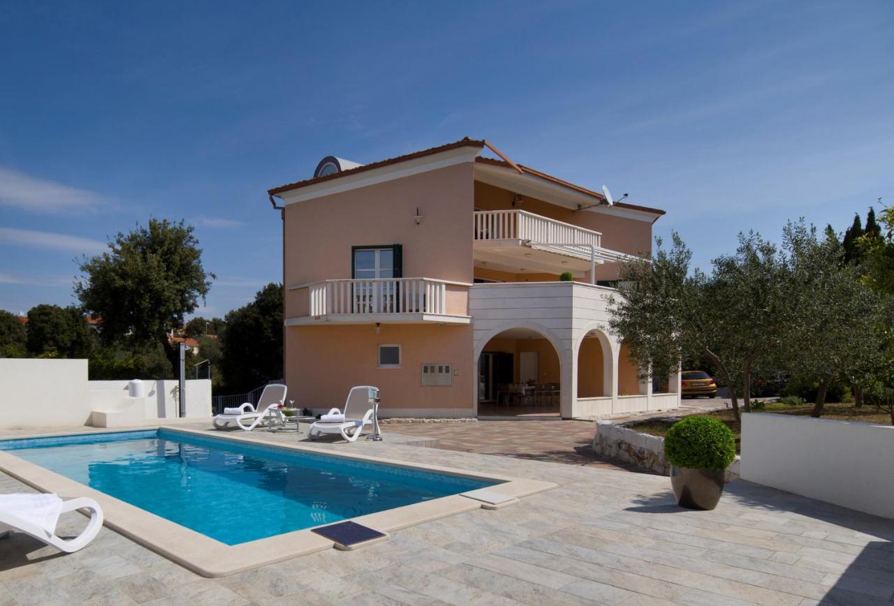Villa Omnes - B&B