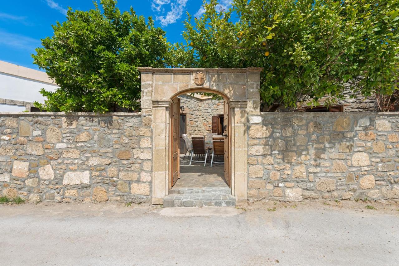 Villa Claudia in Lardos - Chambres d’hôtes