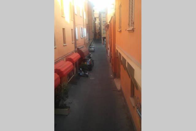 a quattro passi - B&B Bologna